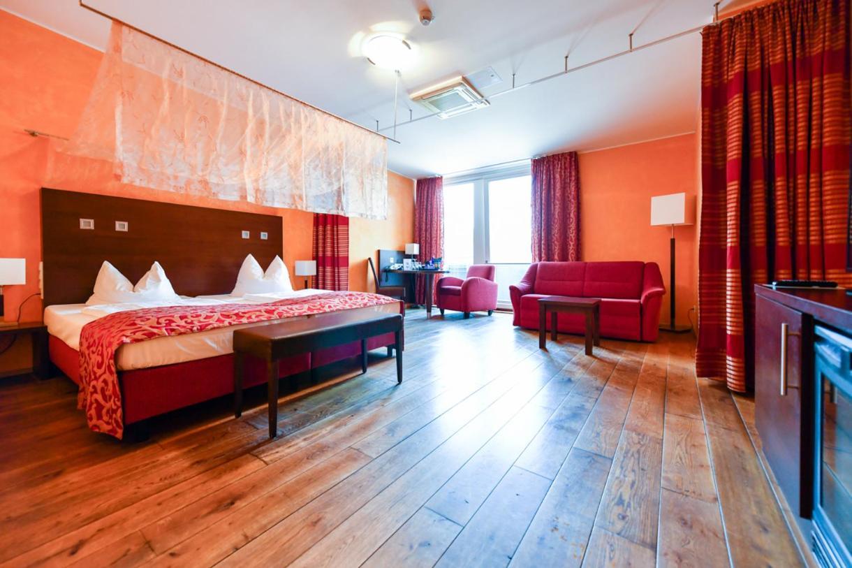 Landhotel Burg Im Spreewald - Resort & Spa Ngoại thất bức ảnh